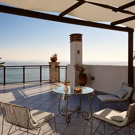Seaview Yannis Villa